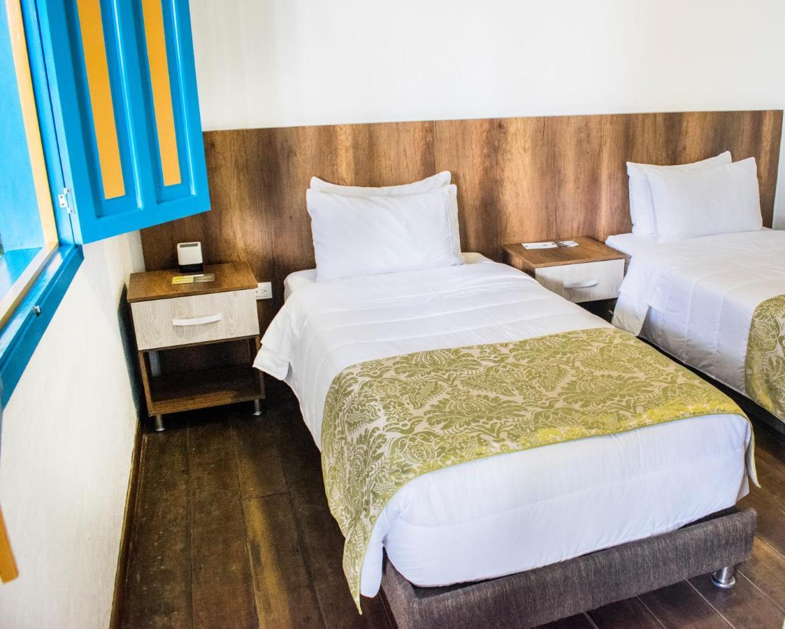Hotel Hacienda Santa Clara ซานตาโรซา เดกาบัล ภายนอก รูปภาพ