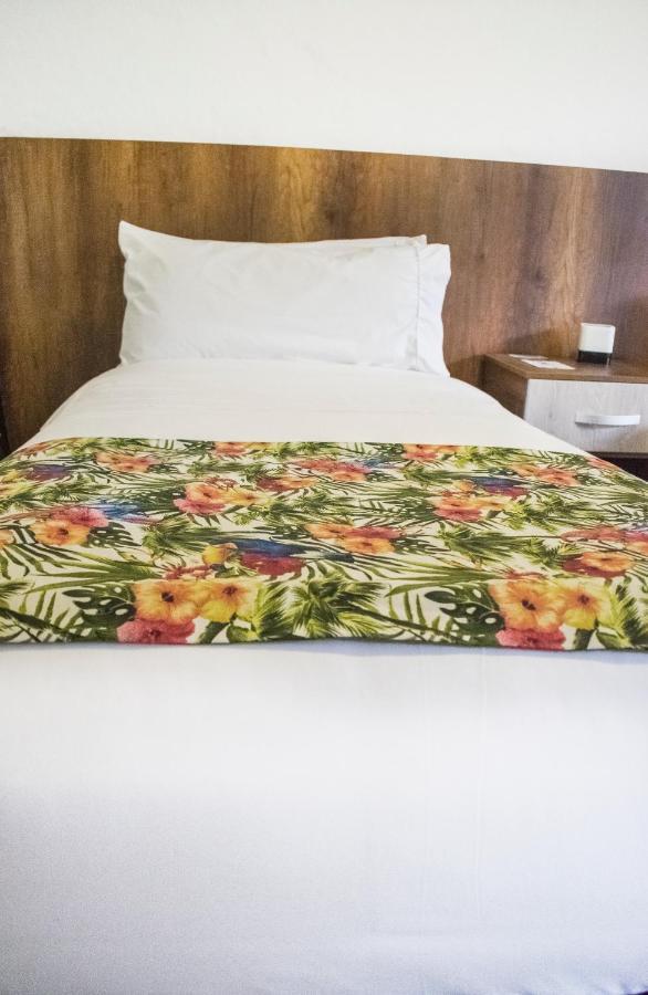 Hotel Hacienda Santa Clara ซานตาโรซา เดกาบัล ภายนอก รูปภาพ